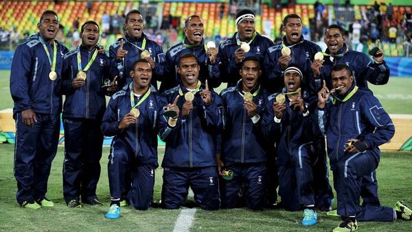 Fiji rugby takımı Rio Olimpiyatları’nda Britanya’yı yenerek altın madalyayı kazandı. - Sputnik Türkiye