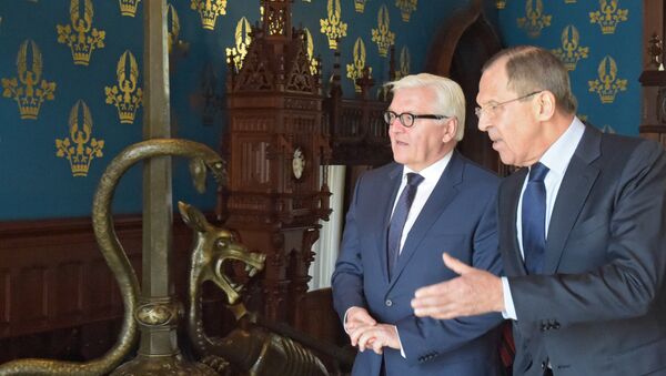 Frank-Walter Steinmeier - Sergey Lavrov - Sputnik Türkiye