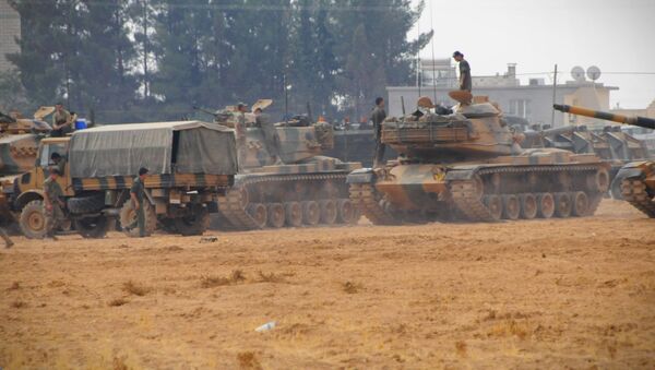 CNN Türk Ankara temsilcisi Hande Fırat ise 200 mekanize birlik, 150 özel kuvvet askeri, toplam 350 civarında TSK mensubu şu anda bölgede operasyona devam ediyor. An itibariyle 17 uçak görev yapıyor bilgisini geçti. - Sputnik Türkiye