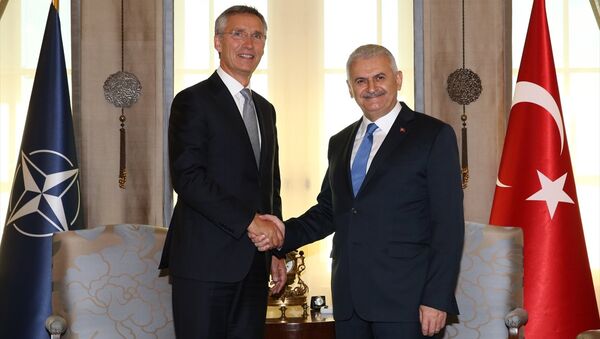 AK Parti Genel Başkanı ve Başbakan Binali Yıldırım, NATO Genel Sekreteri Jens Stoltenberg ile Çankaya Köşkü'nde görüştü. - Sputnik Türkiye
