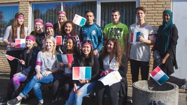 Danimarka'da Langkaer Lisesi'nin öğrencileri - Sputnik Türkiye