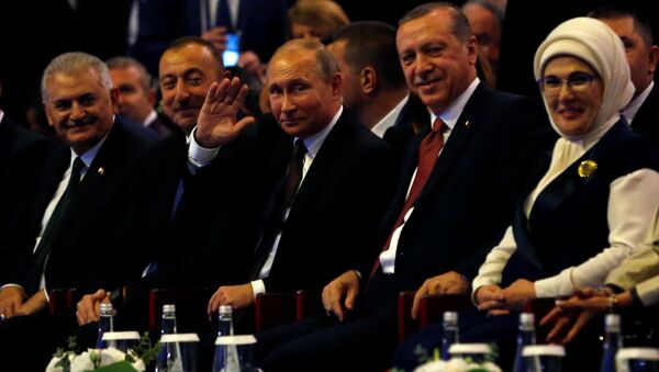 Dünya Enerji Kongresi- Rusya Devlet Başkanı Vladimir Putin- Türkiye Cumhurbaşkanı Recep Tayyip Erdoğan - Sputnik Türkiye