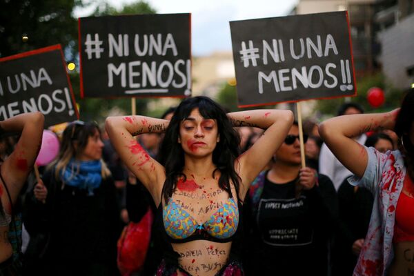 Şili | Santiago’daki cinsiyet eşitsizliği protestosu. - Sputnik Türkiye