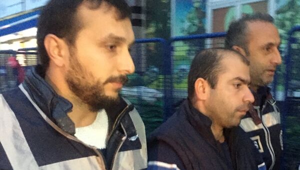 Abdullah Çakıroğlu gözaltına alındı. - Sputnik Türkiye