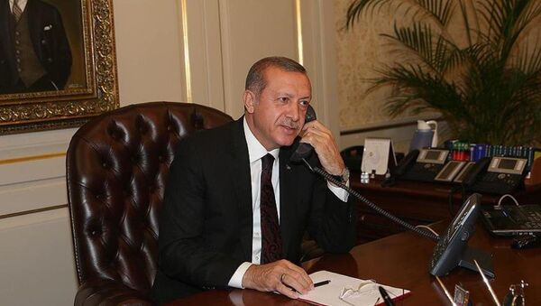 Cumhurbaşkanı Recep Tayyip Erdoğan - telefon - Sputnik Türkiye