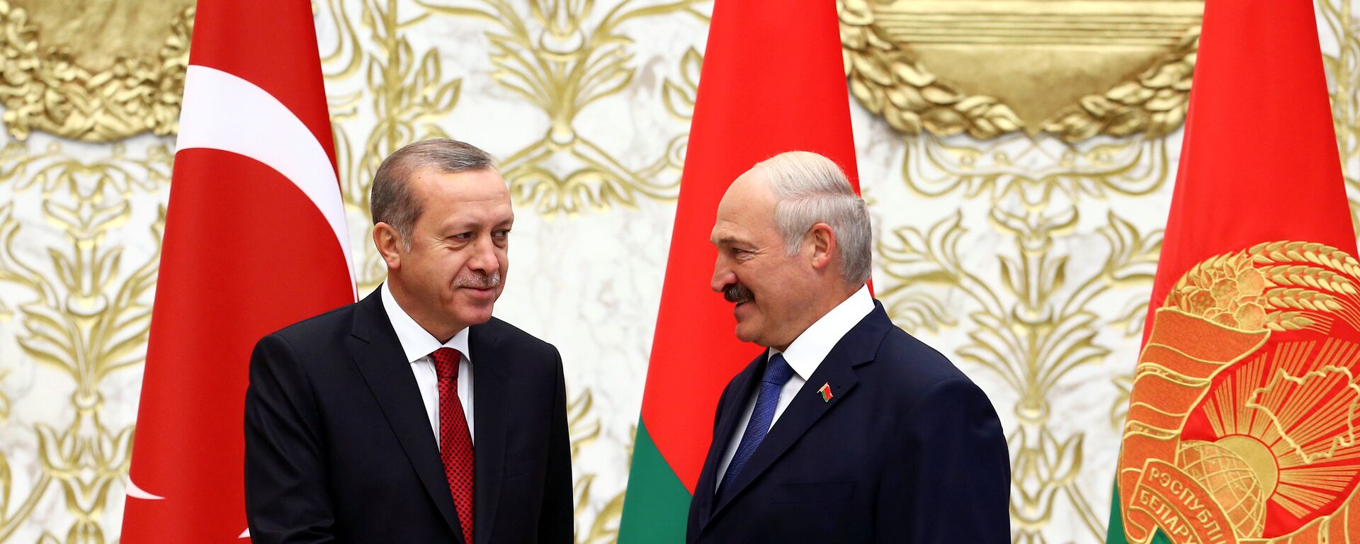 Türkiye Cumhurbaşkanı Recep Tayyip Erdoğan, Belarus Devlet Başkanı Aleksandr Lukaşenko - Sputnik Türkiye, 1920, 13.12.2021