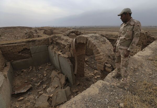 Irak’taki Nimrud antik kenti IŞİD tarafından ciddi oranda tahrip edildi. - Sputnik Türkiye