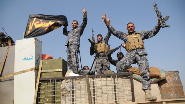 Irak ordusu, Musul'da önemli ilerlemeler kaydediyor - Sputnik Türkiye