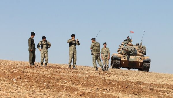 Suriye'de El Bab ve Menbiç arasında araştırma yapan Türk askerleri - Sputnik Türkiye