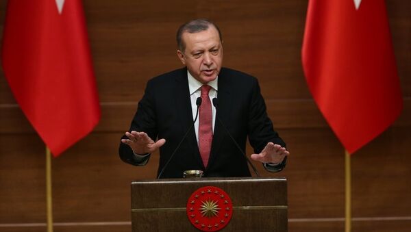Cumhurbaşkanı Recep Tayyip Erdoğan, Cumhurbaşkanlığı Külliyesi'nde düzenlenen Muhtarlar Toplantısı'na katılarak konuşma yaptı. - Sputnik Türkiye