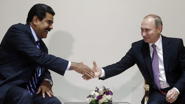Venezüella Devlet Başkanı Nicolas Maduro ve Rusya Devlet Başkanı Vladimir Putin - Sputnik Türkiye