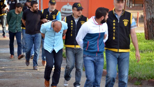 'Swinger' partisi organize eden kişi 33 yıl hapis cezası aldı - Sputnik Türkiye