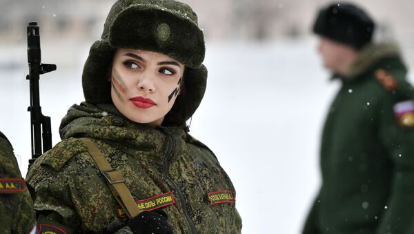 Rus kadın askerler - Sputnik Türkiye