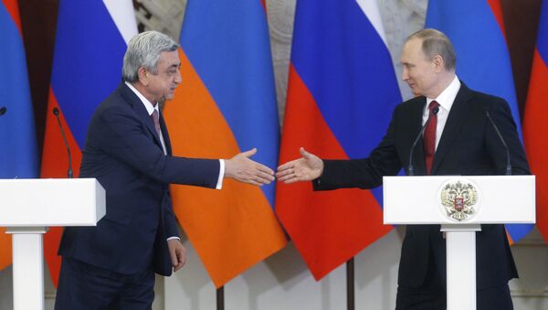 Ermenistan Cumhurbaşkanı Serj Sarkisyan ve Rusya Devlet Başkanı Vladimir Putin - Sputnik Türkiye