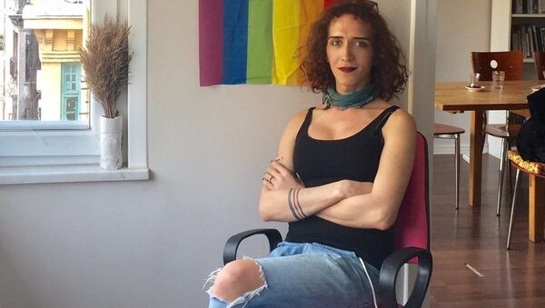İstanbul LGBTİ Derneği yöneticisi Kıvılcım Arat - Sputnik Türkiye