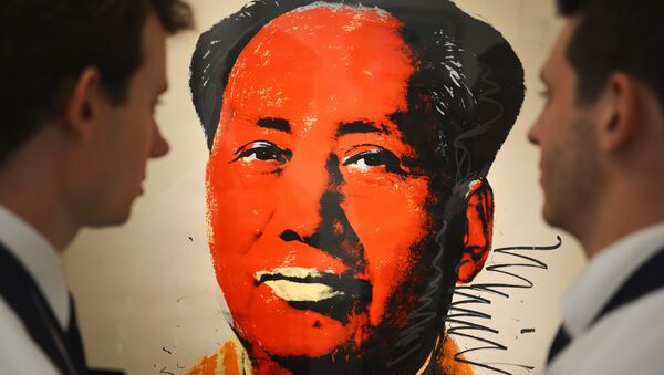 Sanatçı Andy Warhol'un ünlü Mao portresi - Sputnik Türkiye