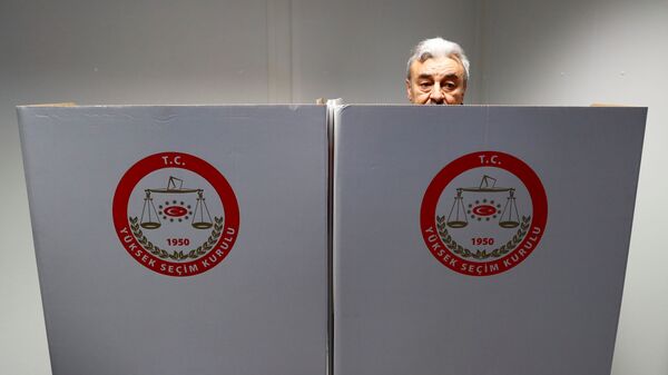16 Nisan referandumu için Almanya'da oy verme işlemi başladı - Sputnik Türkiye