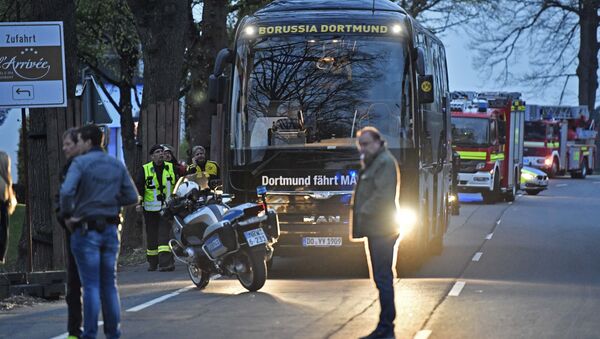 Dortmund futbol takımına ait otobüs - Sputnik Türkiye