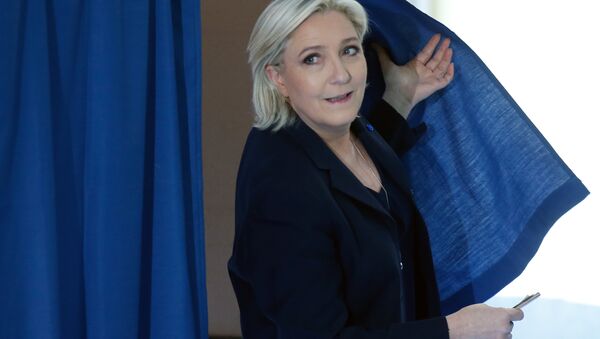 Aşırı sağcı Ulusal Cephe (FN) lideri Marine Le Pen - Sputnik Türkiye