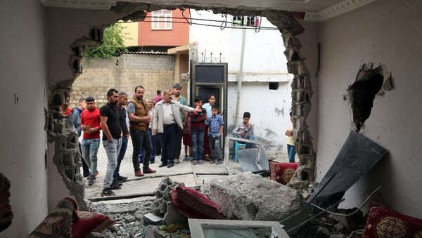 Silopi'de polis panzeri eve çarptı: 2 çocuk öldü - Sputnik Türkiye