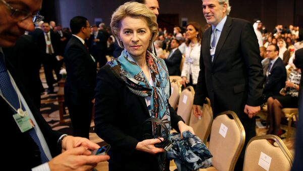 Almanya Savunma Bakanı Ursula von der Leyen - Sputnik Türkiye