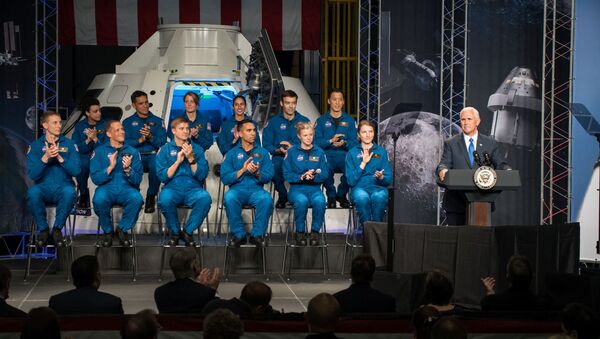 NASA'ya 12 yeni astronot seçildi - Sputnik Türkiye