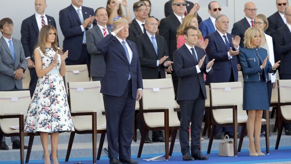 ABD Başkanı Donald Trump, Fransa Cumhurbaşkanı Emmanuel Macron, Bastille Günü - Sputnik Türkiye