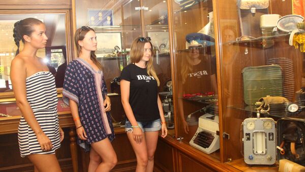 Sovyet dönemine ait antikalarla otelinde müze kurdu - Sputnik Türkiye