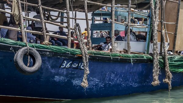 Yemen'deb Cibuti'ye gitmeye hazırlanan bir sığınmacı teknesi - Sputnik Türkiye