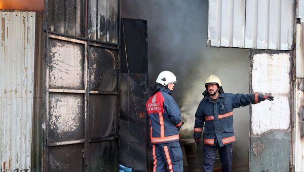 Şişli'de kurbanlıkların bulunduğu barınakta çıkan yangın - Sputnik Türkiye