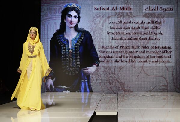 Beyrut'ta Suriyeli moda tasarımcısının defilesi - Sputnik Türkiye