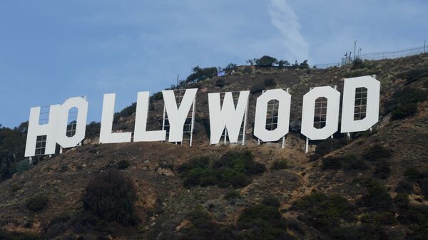 The freshly painted Hollywood sign - Sputnik Türkiye