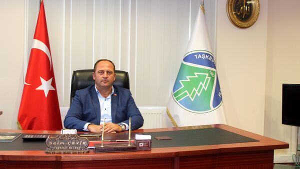 Cinsel saldırıdan gözaltına alınan AK Partili belediye başkanı Saim Çevik - Sputnik Türkiye