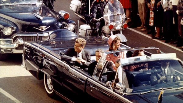John F. Kennedy suikastinin gerçekleşme anı - Sputnik Türkiye