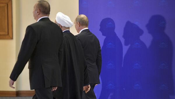 Rusya Devlet Başkanı Vladimir Putin, İran Cumhurbaşkanı Hasan Ruhani, Azerbaycan Cumhurbaşkanı İlham Aliyev - Sputnik Türkiye