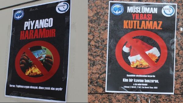 'Müslüman yılbaşı kutlamaz' ve 'Piyango haramdır' yazılı afişler - Sputnik Türkiye