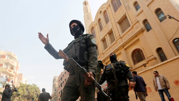 Mısır'ın başkenti Kahire'de Kıpti kilisesine düzenlenen saldırıyı IŞİD üstlendi - Sputnik Türkiye