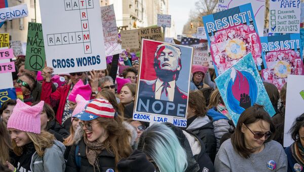 Kadınlar Yürüyüşü 20 Ocak 2018 New York - Sputnik Türkiye