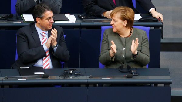 Angela Merkel Sigmar Gabriel Bundestag Berlin - Sputnik Türkiye