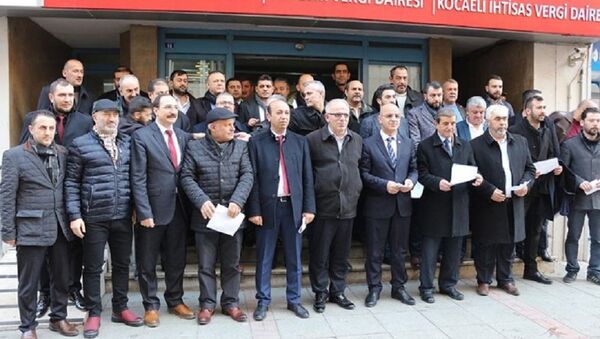 MHP'liler Afrin harekatına destek için vergi borçlarını ödedi - Sputnik Türkiye
