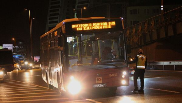 Özel halk otobüsleri cuma günü kontak kapatıyor: 'İstanbul halkından özür diliyoruz' - Sputnik Türkiye
