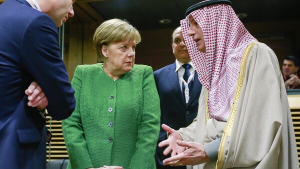 Almanya Başbakanı Angela Merkel-Suudi Arabistan Dışişleri Bakanı Adil el Cübeyr - Sputnik Türkiye