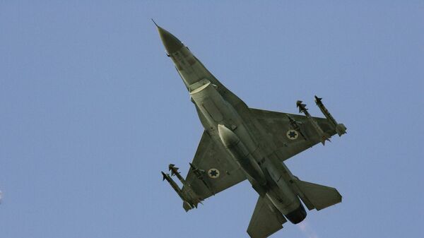İsrail'e ait bir F-16 savaş uçağı - Sputnik Türkiye