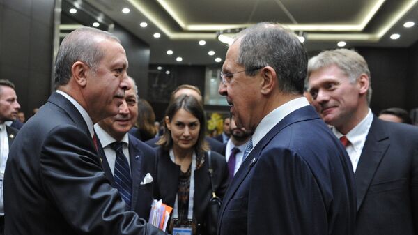 Cumhurbaşkanı Recep Tayyip Erdoğan, Rusya Dışişleri Bakanı Sergey Lavrov (G-20, ANTALYA, 2015) - Sputnik Türkiye