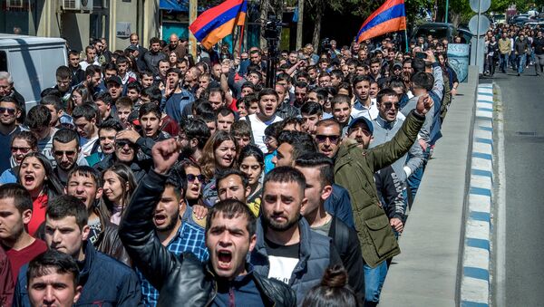 Ermenistan'da Sarkisyan karşıtı eylem - Sputnik Türkiye