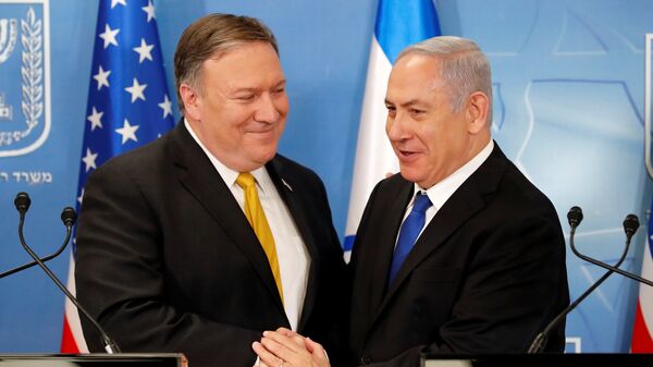 ABD Dışişleri Bakanı Mike Pompeo ve İsrail Başbakanı Benyamin Netanyahu - Sputnik Türkiye
