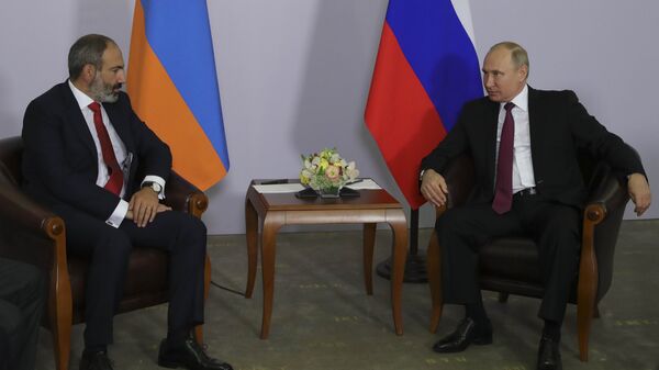 Putin ve Paşinyan - Sputnik Türkiye