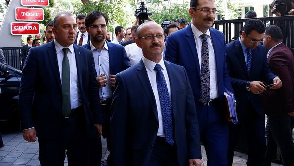 AK Parti aday listesini YSK'ya verdi - Sputnik Türkiye
