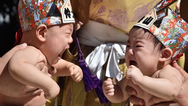 Ağlayan Japon bebekler - Sputnik Türkiye