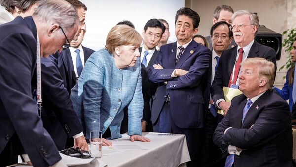 Almanya Başbakanı Angela Merkel- ABD Başkanı Donald Trump- G7 - Sputnik Türkiye